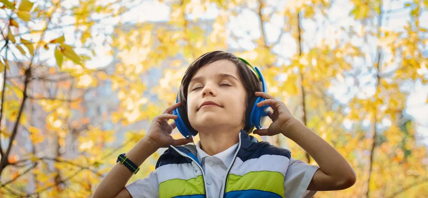 people in nature yellow leaf autumn tree audio equipment 1558211 pxhere.com