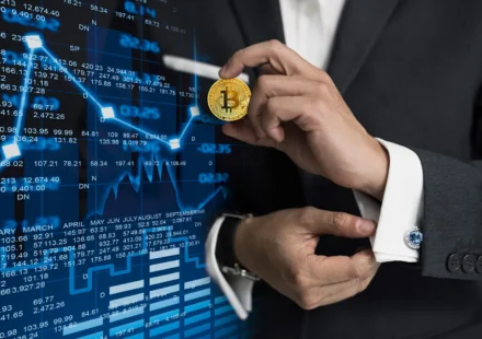 money coin investment businessmen business bitcoin 1419843 pxhere.com